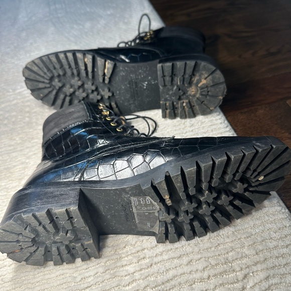 & Other Stories Crocodile Black Leather Boots 7 - Picture 6 of 8